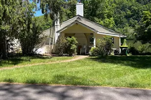 44 Bridge 4, Pipersville, PA 18947 - Photo 1