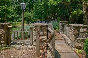 5960 Honey Hollow Rd, Doylestown, PA 18902 - Photo 4