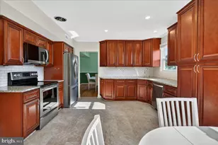 70 Redwood Dr, Richboro, PA 18954 - Photo 4