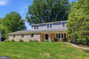 1324 University Dr, Yardley, PA 19067 - Photo 2