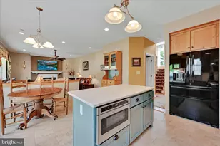 106 Woodbridge Ct, Sellersville, PA 18960 - Photo 8