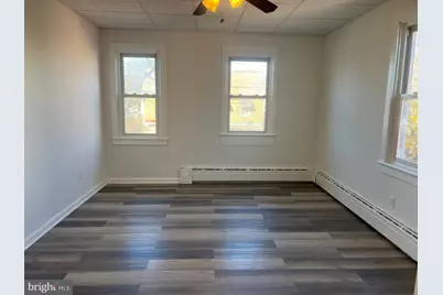 366 Main Street, Tullytown, PA 19007 - Photo 10