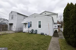 366 Main St, Tullytown, PA 19007 - Photo 4