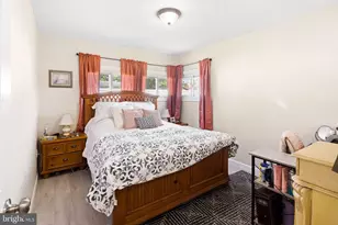 24 Garden Ln, Levittown, PA 19055 - Photo 28