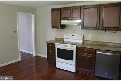 147 S Main #1 Street, Yardley, PA 19067 - Photo 4
