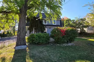 97 W Trenton Ave, Morrisville, PA 19067 - Photo 4