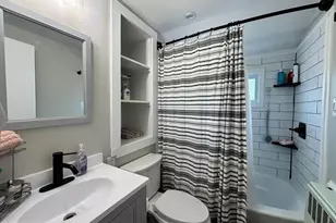 18 Plumtree Rd, Levittown, PA 19056 - Photo 14