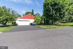 203 W County Line Rd, Huntingdon Valley, PA 19006 - Photo 4