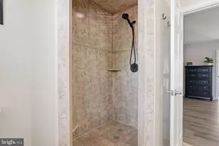 276 Hampton Dr, Langhorne, PA 19047 - Photo 24