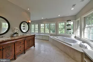 966 Paige Ct, Feasterville-Trevose, PA 19053 - Photo 32