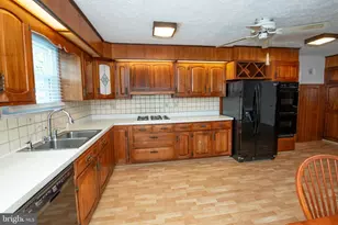 404 Placemont Rd, Fairless Hills, PA 19030 - Photo 20