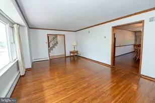 404 Placemont Rd, Fairless Hills, PA 19030 - Photo 10