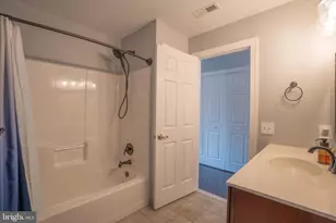 124 Nicole's Way, Morrisville, PA 19067 - Photo 18