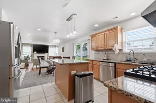 2732 Woodsview Dr, Bensalem, PA 19020 - Photo 10