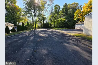 97 W Trenton Avenue, Morrisville, PA 19067 - Photo 8
