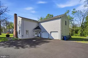 350 Elmhurst Ave, Sellersville, PA 18960 - Photo 2