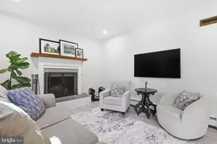4687 Woodfield Cir, Doylestown, PA 18902 - Photo 10
