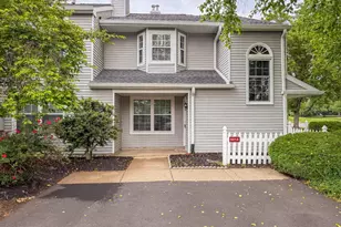 601 Rose Hollow Dr, Yardley, PA 19067 - Photo 1