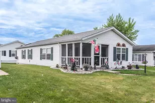 97 Acorn Ct E, New Hope, PA 18938 - Photo 2