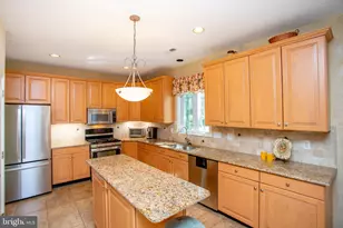 6 Leapson Ln, Doylestown, PA 18901 - Photo 18