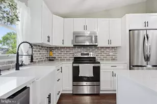 400 Centennial Dr, Morrisville, PA 19067 - Photo 6