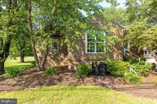 3563 Aquetong Rd, New Hope, PA 18938 - Photo 2