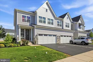 604 McNair Dr, Warrington, PA 18976 - Photo 2