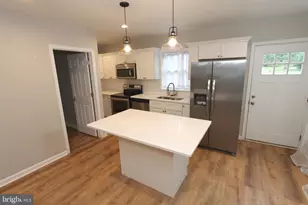 1807 Parkview Ave, Bristol, PA 19007 - Photo 8