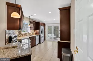 38 Banbury Ct, Southampton, PA 18966 - Photo 8