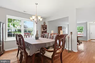 45 Honey Locust Ln, Newtown, PA 18940 - Photo 6