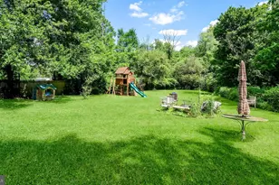 2217 N Rockhill Rd, Sellersville, PA 18960 - Photo 18