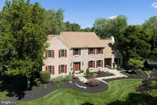 305 Cottonwood Dr, Langhorne, PA 19047 - Photo 4