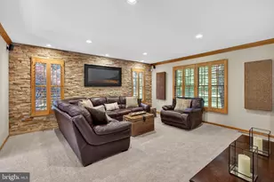 305 Cottonwood Dr, Langhorne, PA 19047 - Photo 8