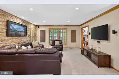 305 Cottonwood Drive, Langhorne, PA 19047 - Photo 12