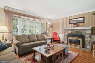 37 Brookside Dr, Feasterville-Trevose, PA 19053 - Photo 12
