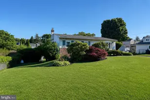 1241 Haines Ave, Feasterville-Trevose, PA 19053 - Photo 2