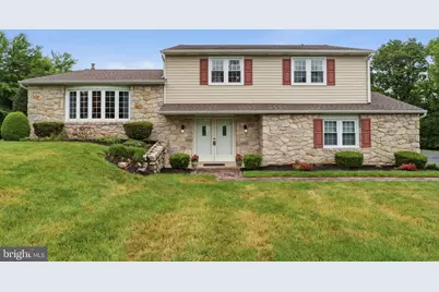 64 Windmill Drive, Southampton, PA 18966 - Photo 2