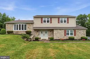 64 Windmill Dr, Southampton, PA 18966 - Photo 2