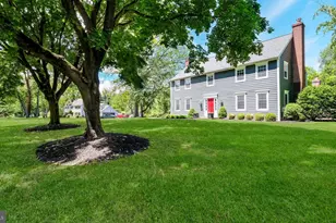 10 Fairfield Ln, Doylestown, PA 18901 - Photo 4