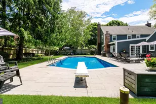 10 Fairfield Ln, Doylestown, PA 18901 - Photo 2