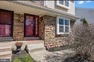 12 Pearl Dr, Doylestown, PA 18901 - Photo 2