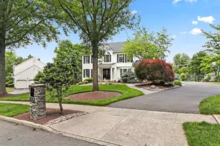 302 Mallard Ln, Langhorne, PA 19047 - Photo 2