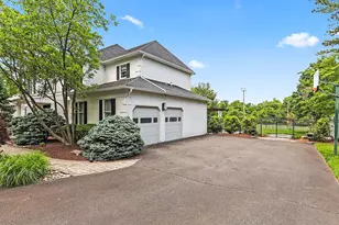 302 Mallard Ln, Langhorne, PA 19047 - Photo 4