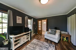 65 Hawk Rd, Levittown, PA 19056 - Photo 10