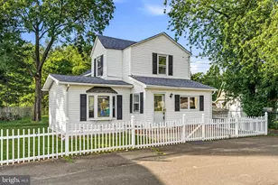 1938 Parkview Ave, Bristol, PA 19007 - Photo 1
