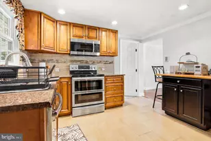801 Valley Rd, Warminster, PA 18974 - Photo 8