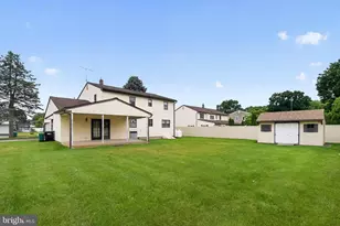 95 Taylor Dr, Levittown, PA 19054 - Photo 26
