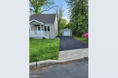 20 Oak Avenue, Langhorne, PA 19047 - Photo 2