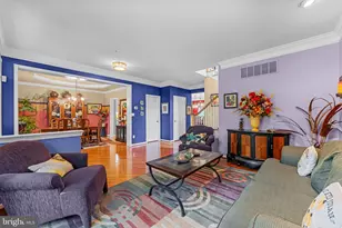 247 Cambridge Pl, Chalfont, PA 18914 - Photo 4