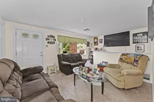 421 E Reliance Rd, Telford, PA 18969 - Photo 2